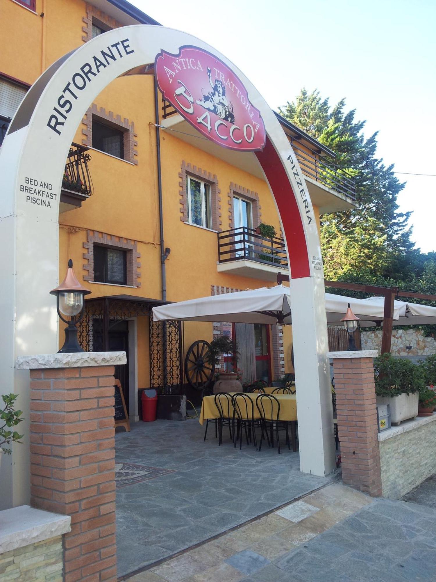 Albergo B&B Antica Trattoria Bacco Circello Екстериор снимка