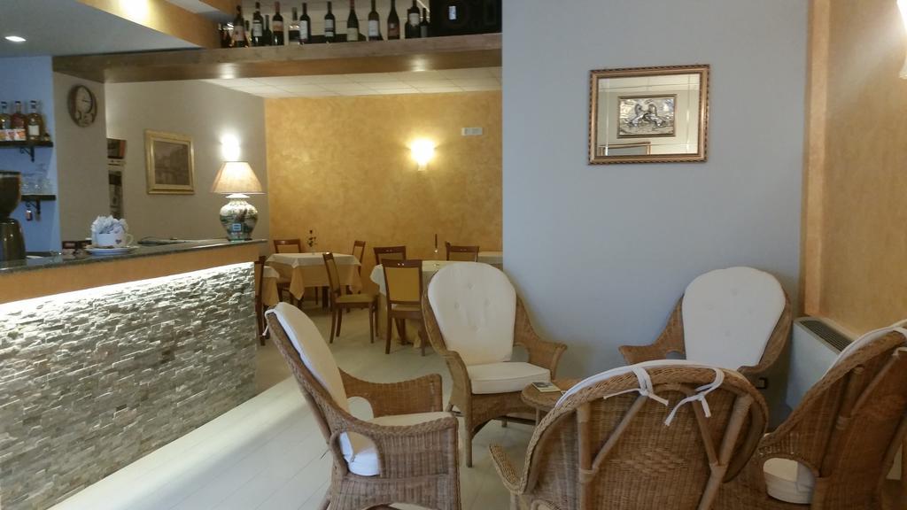 Albergo B&B Antica Trattoria Bacco Circello Екстериор снимка