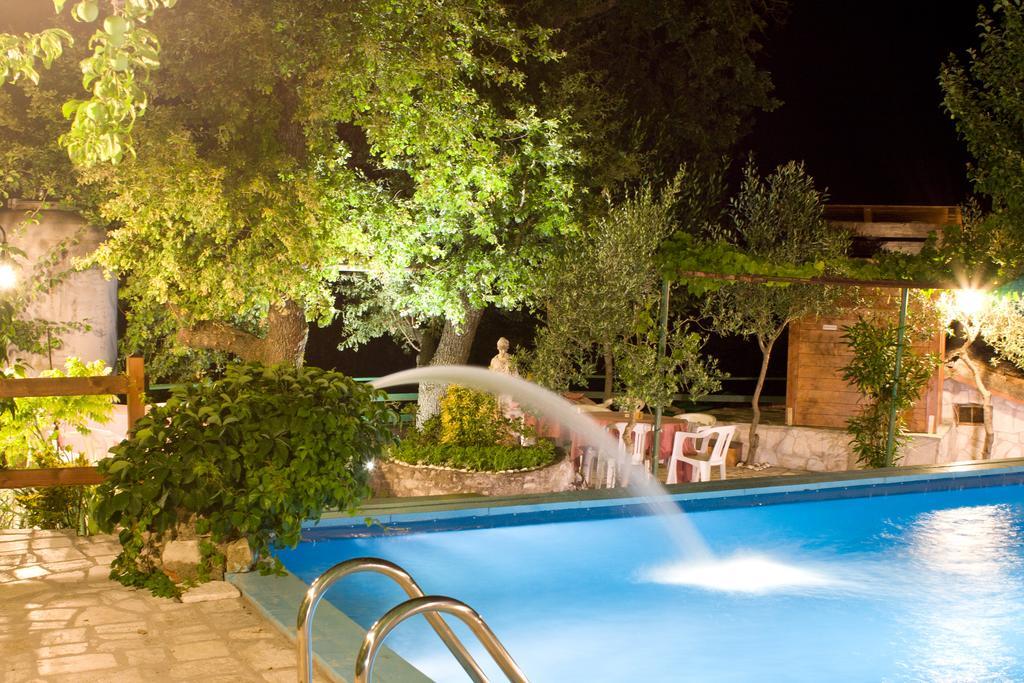 Albergo B&B Antica Trattoria Bacco Circello Екстериор снимка