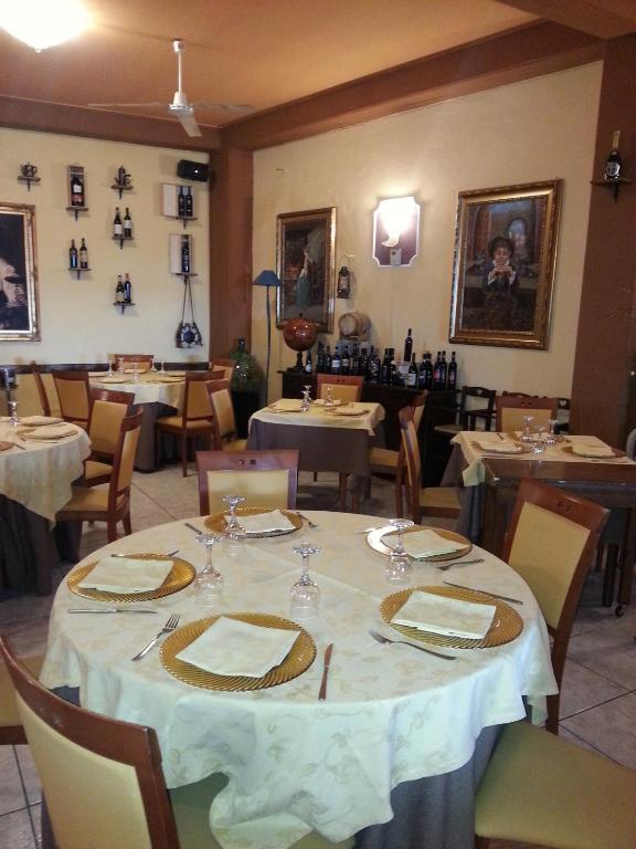 Albergo B&B Antica Trattoria Bacco Circello Екстериор снимка